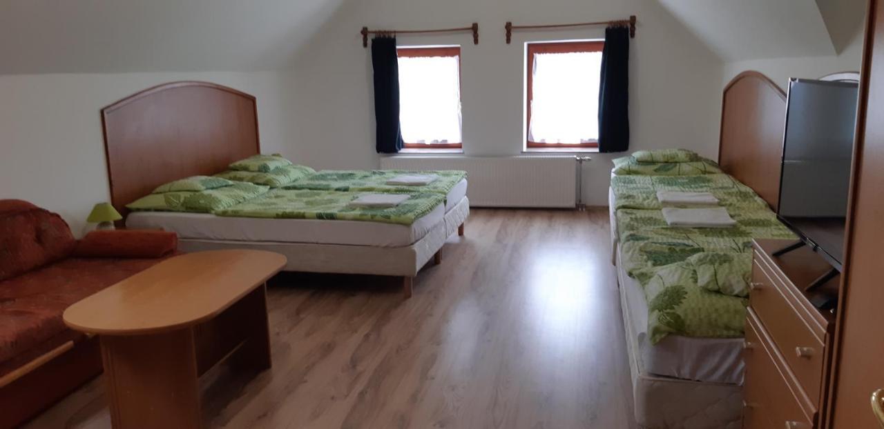 Borgaleria Hotell Tokaj Exteriör bild
